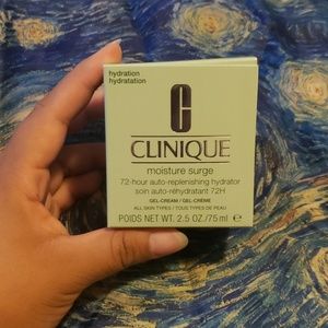 Clinique Moisture Surge